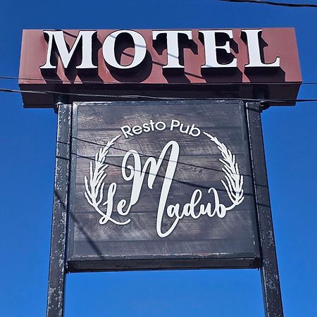Resto Pub Motel Le Madub L'Isle-Verte Bagian luar foto